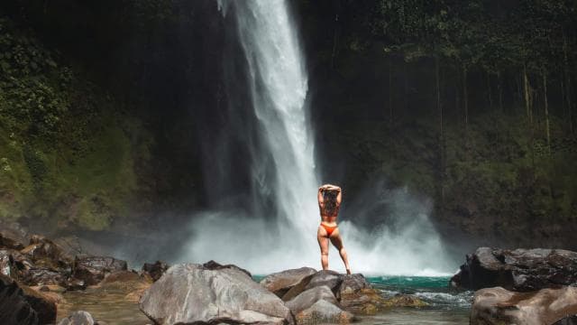 Combo Arenal: Waterfalls, Hanging Bridges, Thermal Spa
