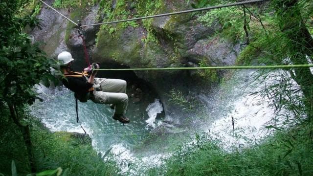 Golden Pack/2 days/1 night+18cables Zipline on 11waterfalls