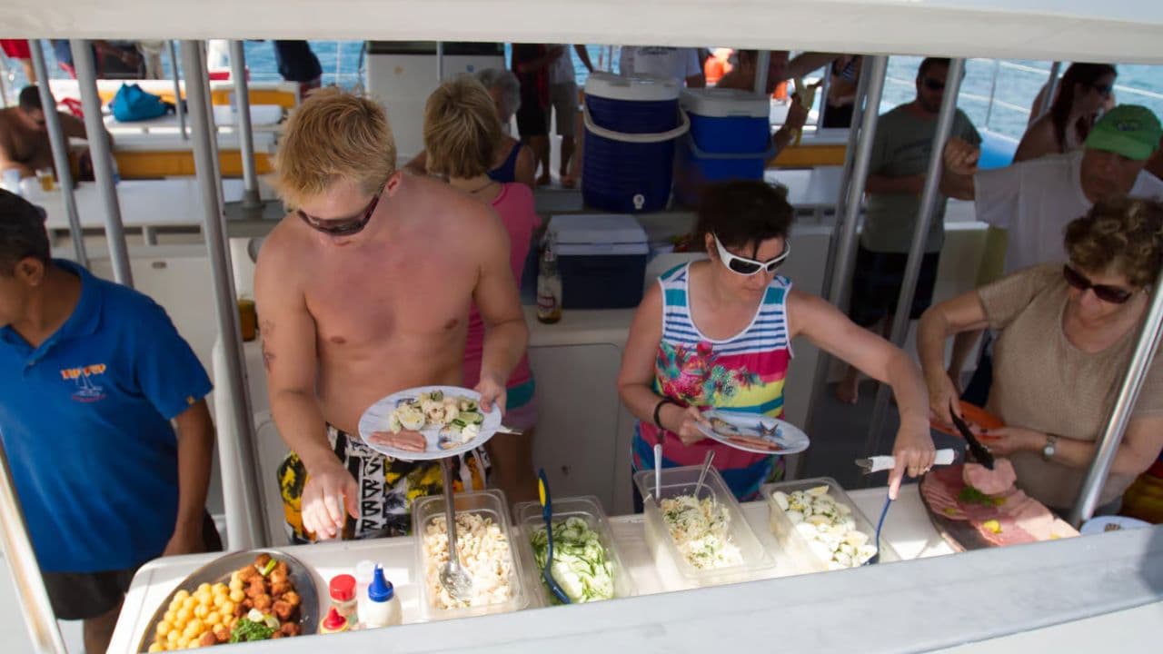 Sosua Sunset party boat And Snorkeling