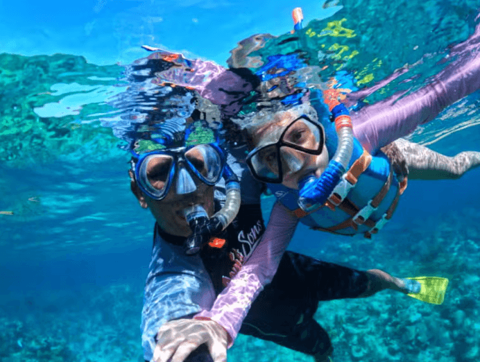 Snorkelling at Coral Beach + Saturn Cave