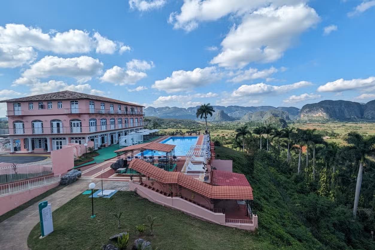 Day Trip to Viñales Valley & Las Terrazas